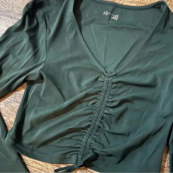 Offline by aerie Real Me long sleeve cropped shirt. - Picture 2 of 6